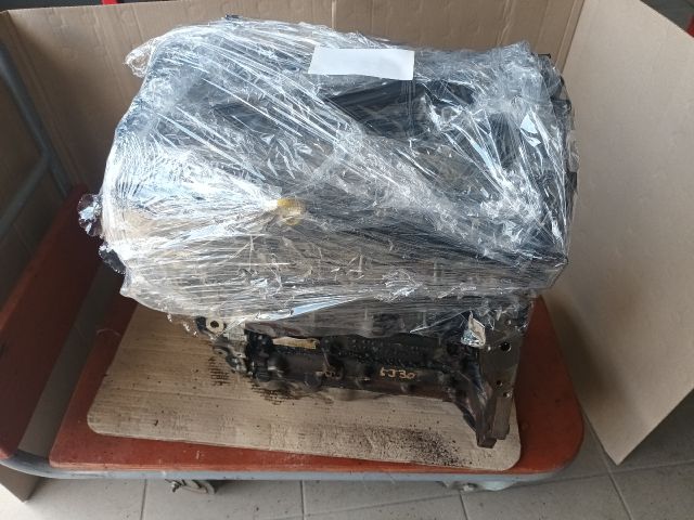 bontott OPEL MOKKA Motor (Fűzött blokk hengerfejjel)