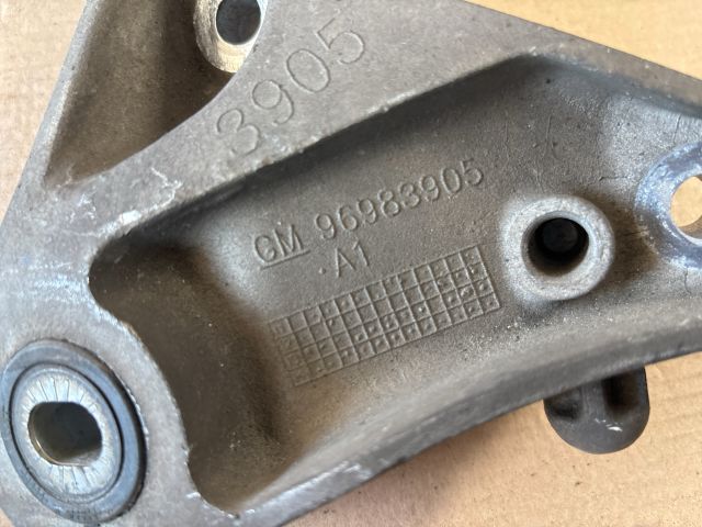 bontott OPEL MOKKA Váltó Tartó Bak (Pozíciófüggetlen)