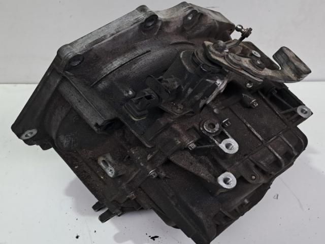 bontott OPEL MOKKA Váltó (Mechanikus)