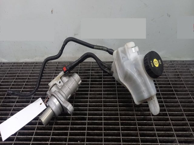 bontott OPEL MOKKA Főfékhenger