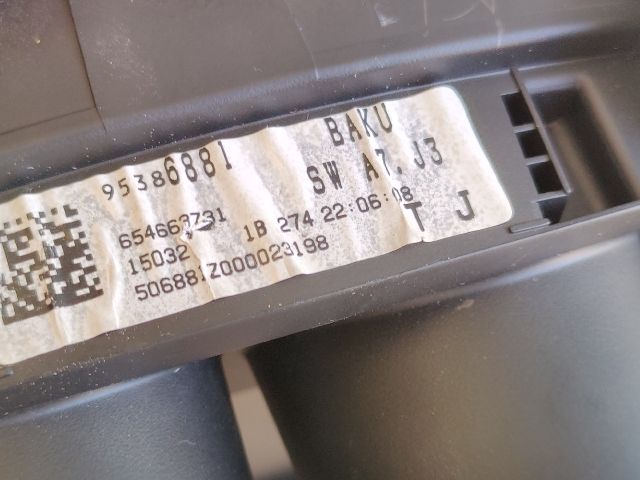 bontott OPEL MOKKA Kilométeróra