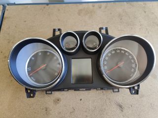 bontott OPEL MOKKA Kilométeróra