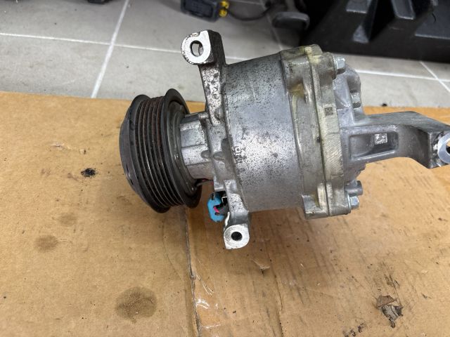 bontott OPEL MOKKA Klímakompresszor