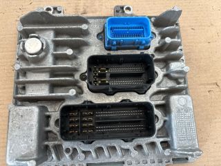 bontott OPEL MOKKA Motorvezérlő