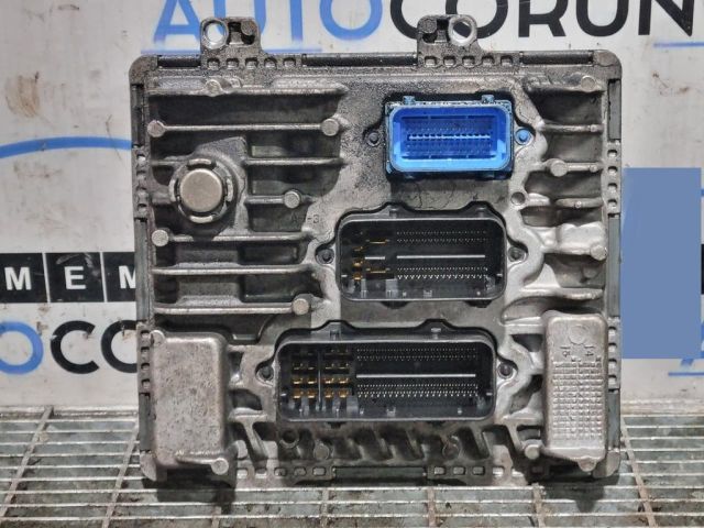 bontott OPEL MOKKA Motorvezérlő