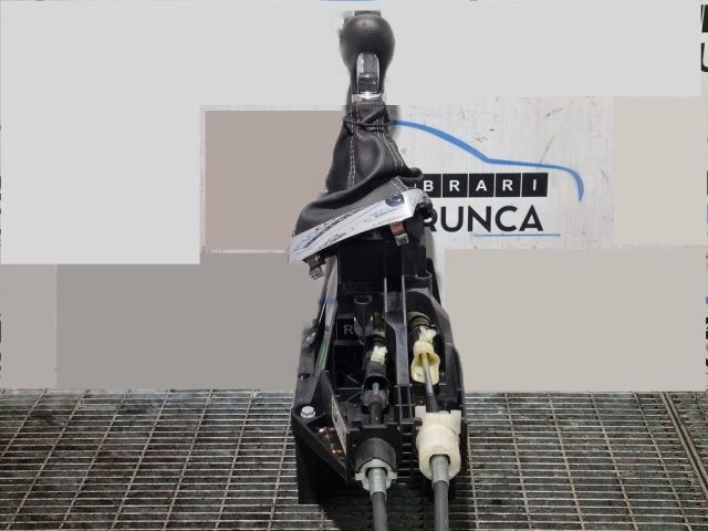 bontott OPEL MOKKA Váltó Kulissza