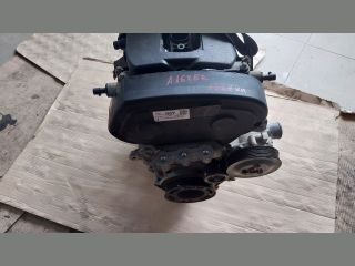 bontott OPEL MOKKA Motor (Fűzött blokk hengerfejjel)