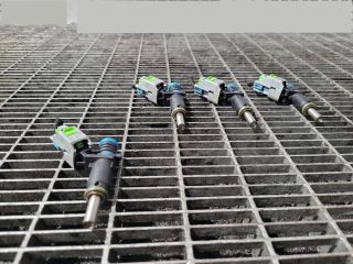 bontott OPEL MOKKA Porlasztó (1 db)