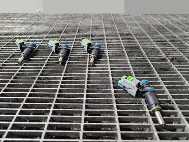 bontott OPEL MOKKA Porlasztó (1 db)