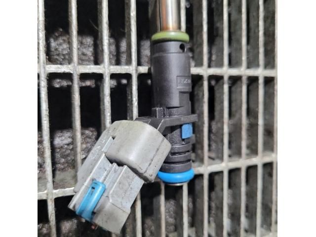 bontott OPEL MOKKA Porlasztó (1 db)