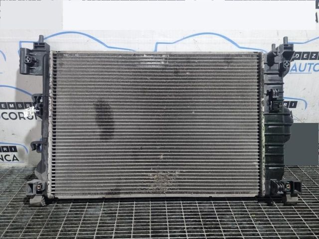 bontott OPEL MOKKA Vízhűtő Radiátor (Klímás)