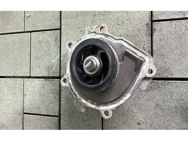 bontott OPEL MOKKA Vízpumpa