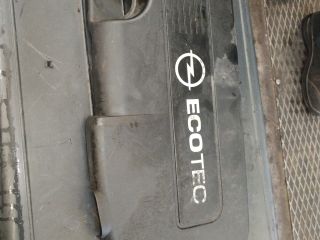 bontott OPEL MOKKA Felső Motorburkolat