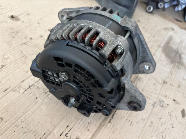 bontott OPEL MOKKA Generátor