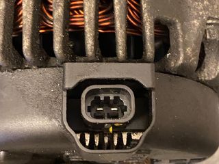 bontott OPEL MOKKA Generátor