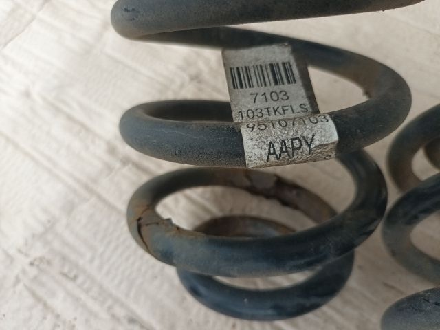 bontott OPEL MOKKA Hátsó Rugó Pár