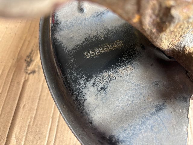 bontott OPEL MOKKA Jobb első Csonkállvány Kerékaggyal