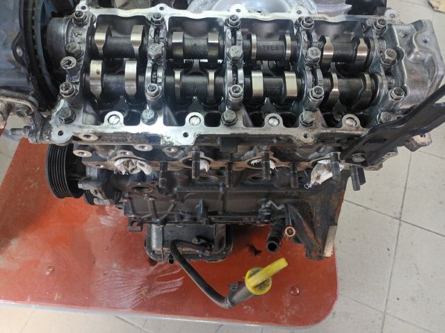 bontott OPEL MOKKA Motor (Fűzött blokk hengerfejjel)