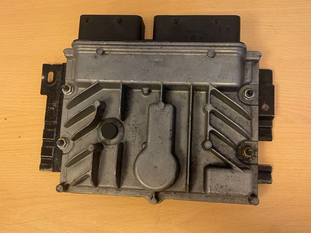 bontott OPEL MOKKA Motorvezérlő