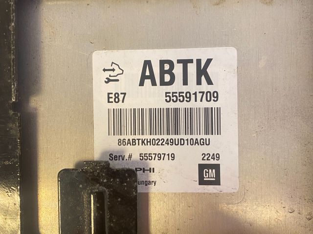 bontott OPEL MOKKA Motorvezérlő