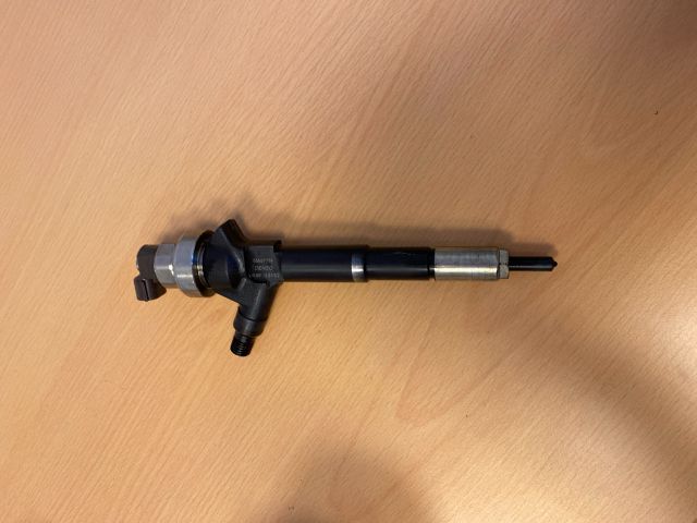 bontott OPEL MOKKA Porlasztó (1 db)