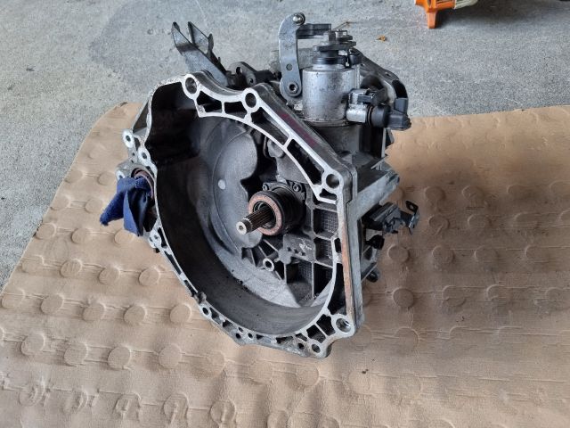 bontott OPEL MOKKA Váltó (Mechanikus)