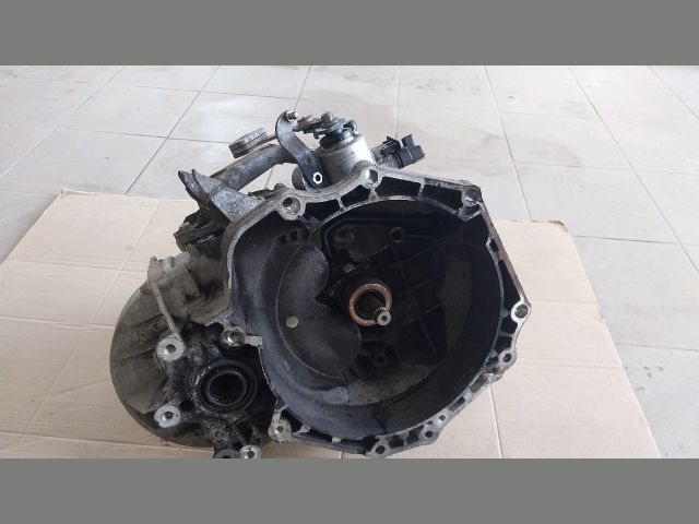 bontott OPEL MOKKA Váltó (Mechanikus)