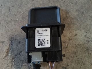 bontott OPEL MOKKA 230V Aljzat