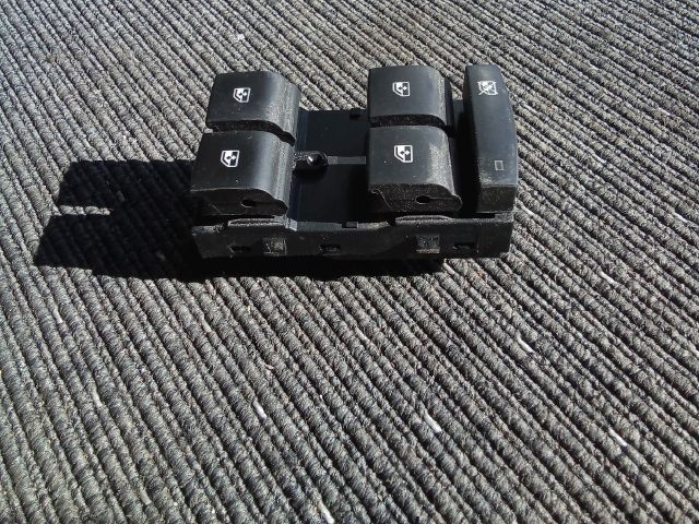 bontott OPEL MOKKA Ablakemelő Kapcsoló Négyes / Kettes