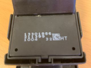 bontott OPEL MOKKA Ablakemelő Kapcsoló (Pozíciófüggetlen)