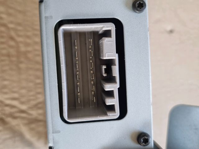 bontott OPEL MOKKA AC/DC Inverter 230V