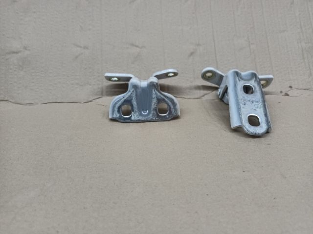 bontott OPEL MOKKA Ajtó Zsanér (Pozíciófüggetlen)