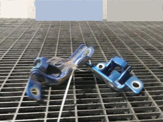 bontott OPEL MOKKA Ajtó Zsanér (Pozíciófüggetlen)