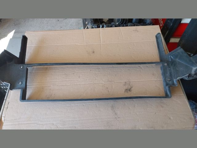 bontott OPEL MOKKA Alsó Hűtő Légterelő