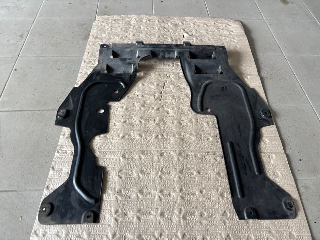 bontott OPEL MOKKA Alsó Motorburkolat