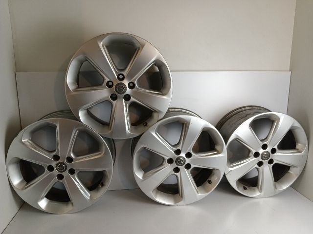 bontott OPEL MOKKA Alufelni Szett