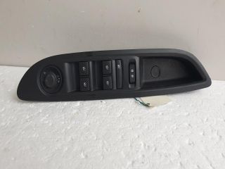 bontott OPEL MOKKA Bal első Ablakemelő Kapcsoló