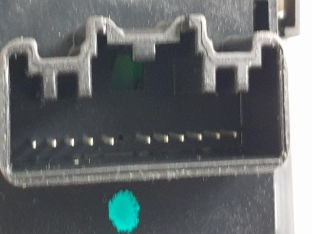 bontott OPEL MOKKA Bal első Ablakemelő Kapcsoló