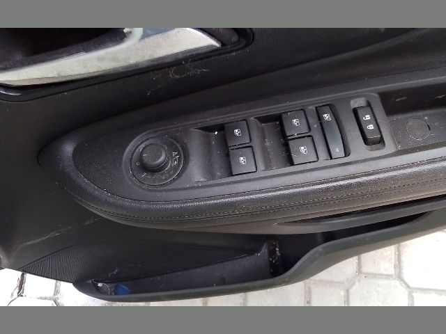 bontott OPEL MOKKA Bal első Ablakemelő Kapcsoló