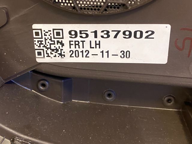 bontott OPEL MOKKA Bal első Ajtó Kárpit