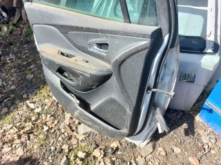 bontott OPEL MOKKA Bal első Ajtó (Részeivel)