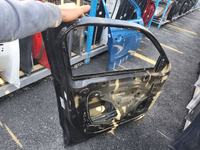 bontott OPEL MOKKA Bal első Ajtó (Üres lemez)