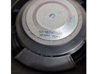 bontott OPEL MOKKA Bal első Hangszóró