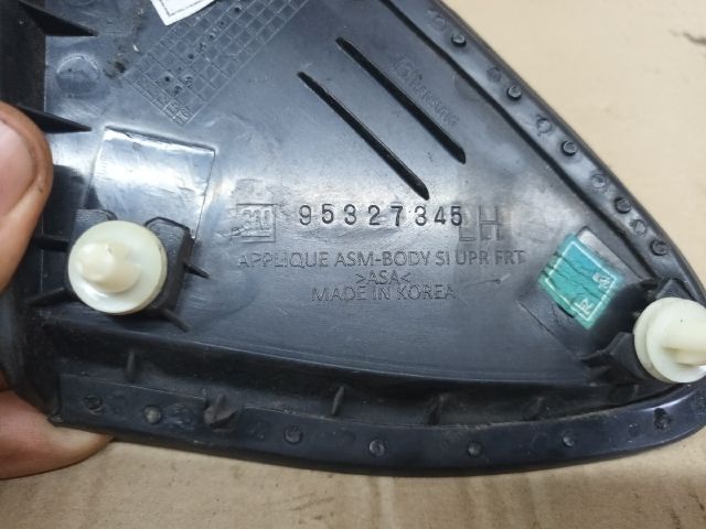 bontott OPEL MOKKA Bal első Sárvédő Díszléc