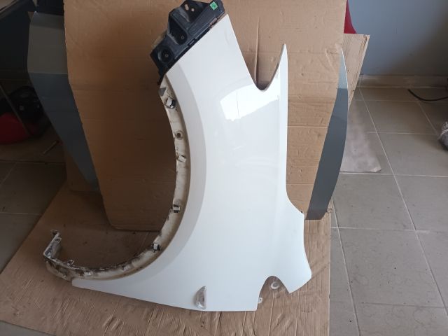 bontott OPEL MOKKA Bal első Sárvédő