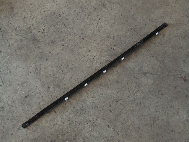 bontott OPEL MOKKA Bal első Vízlehúzó Gumicsík