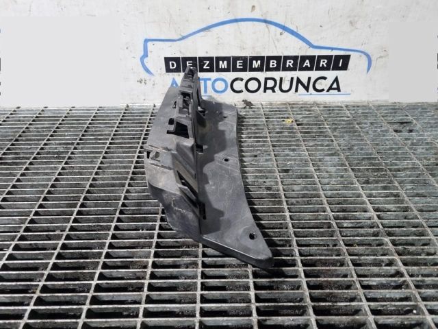 bontott OPEL MOKKA Bal Fényszóró Tartó