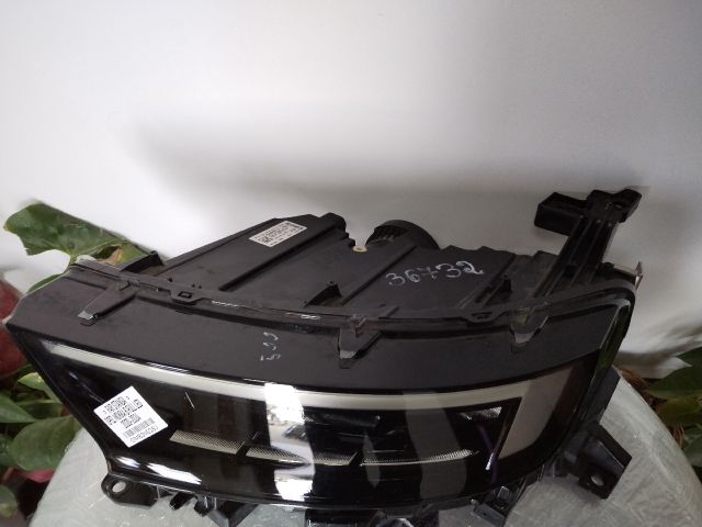 bontott OPEL MOKKA Bal Fényszóró