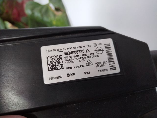 bontott OPEL MOKKA Bal Fényszóró