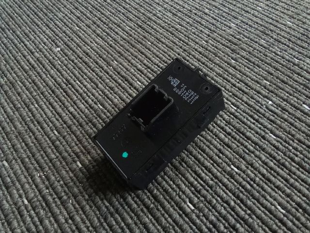 bontott OPEL MOKKA Bal hátsó Ablakemelő Kapcsoló